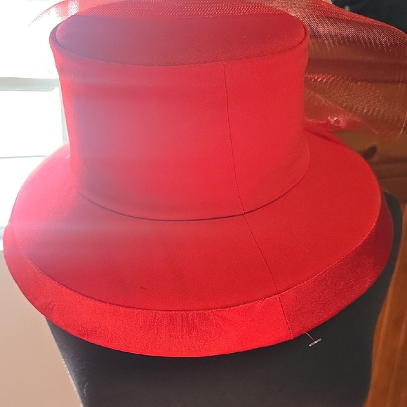 Elegant Red Women's Hat - Picture 6 of 7